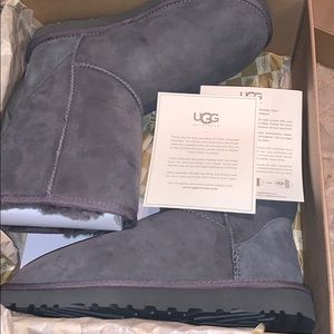 Women’s Classic short Uggs
